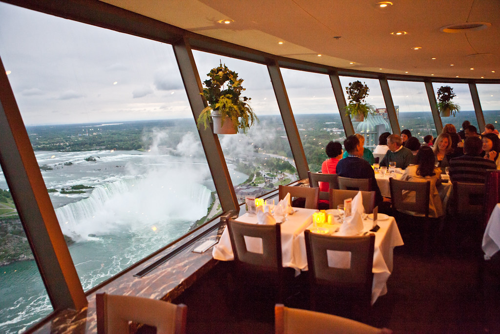 Niagara Falls Attraction Dining at the World Famous Skyl… Flickr
