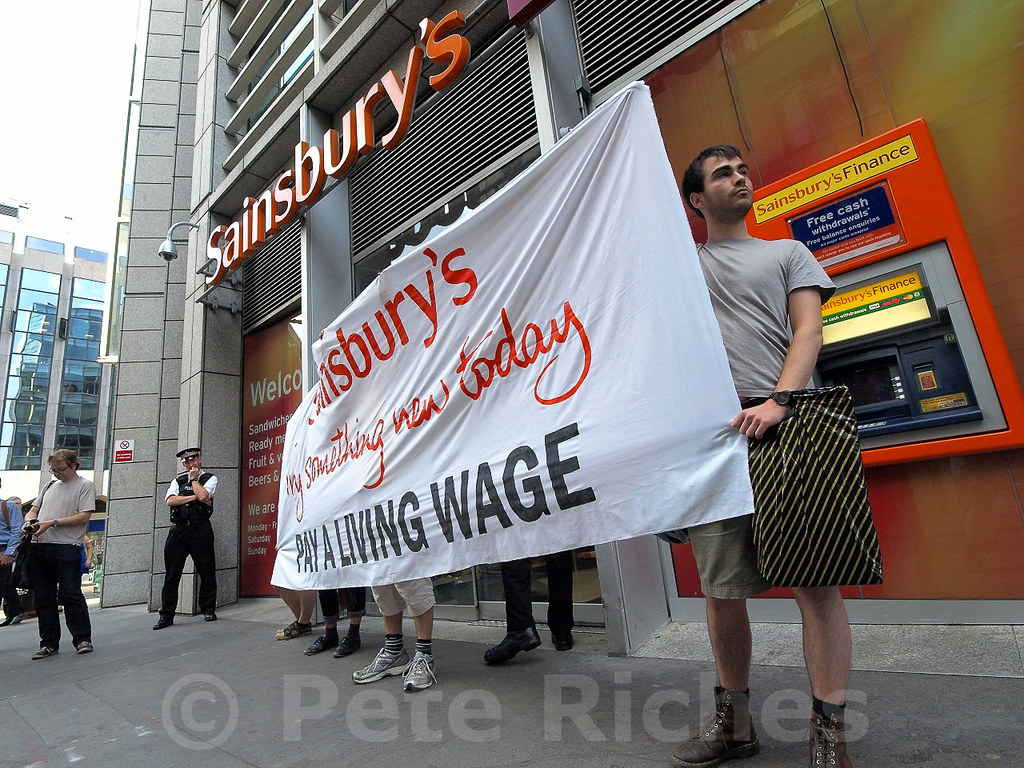 P5282787 PayUp! Launch Pay Up! pickets Sainsbury's over em… Flickr