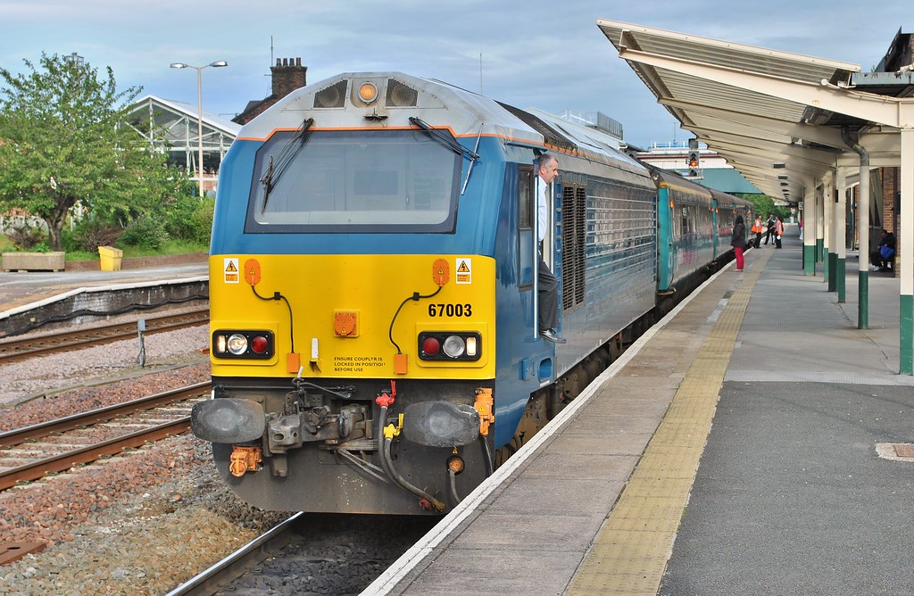 67003 at Chester On hire to Arriva Trains Wales, DB Schenk… Flickr