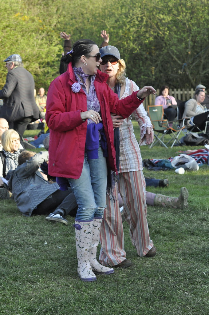 _DSC4098 Nuts in May Festival 2012 petelovespurple Flickr