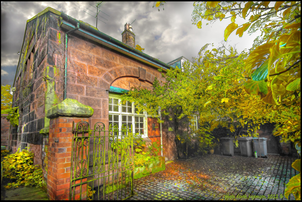 OLD HALL COURT (Star 24/07/12 ) Old Hall Court. Sandfield … Flickr