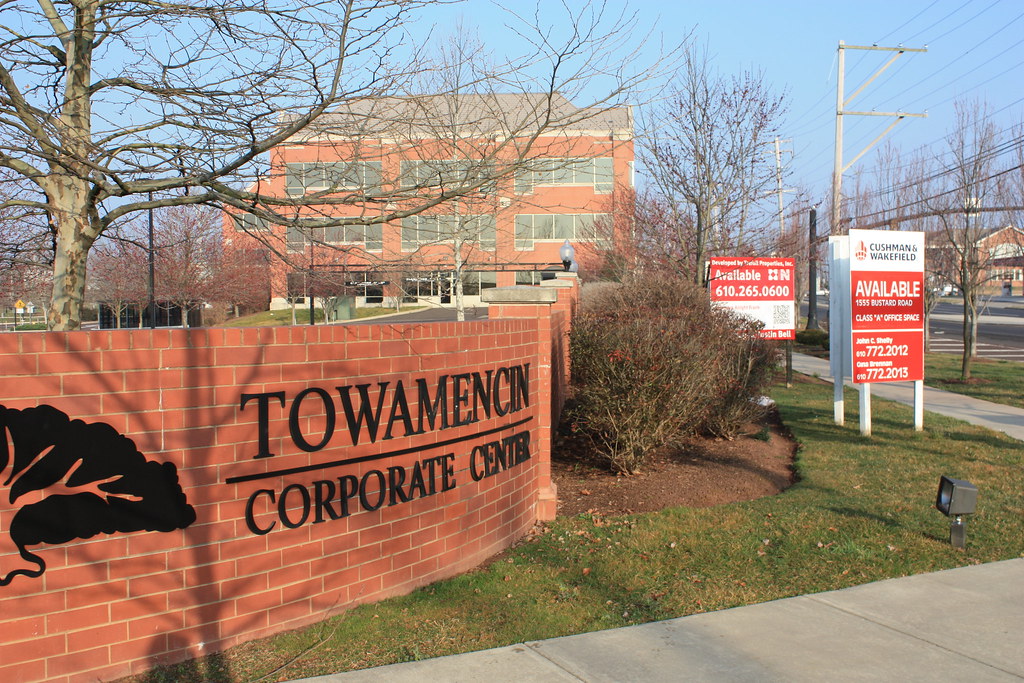 Town Center Sign II Office development sign at Kulpsville