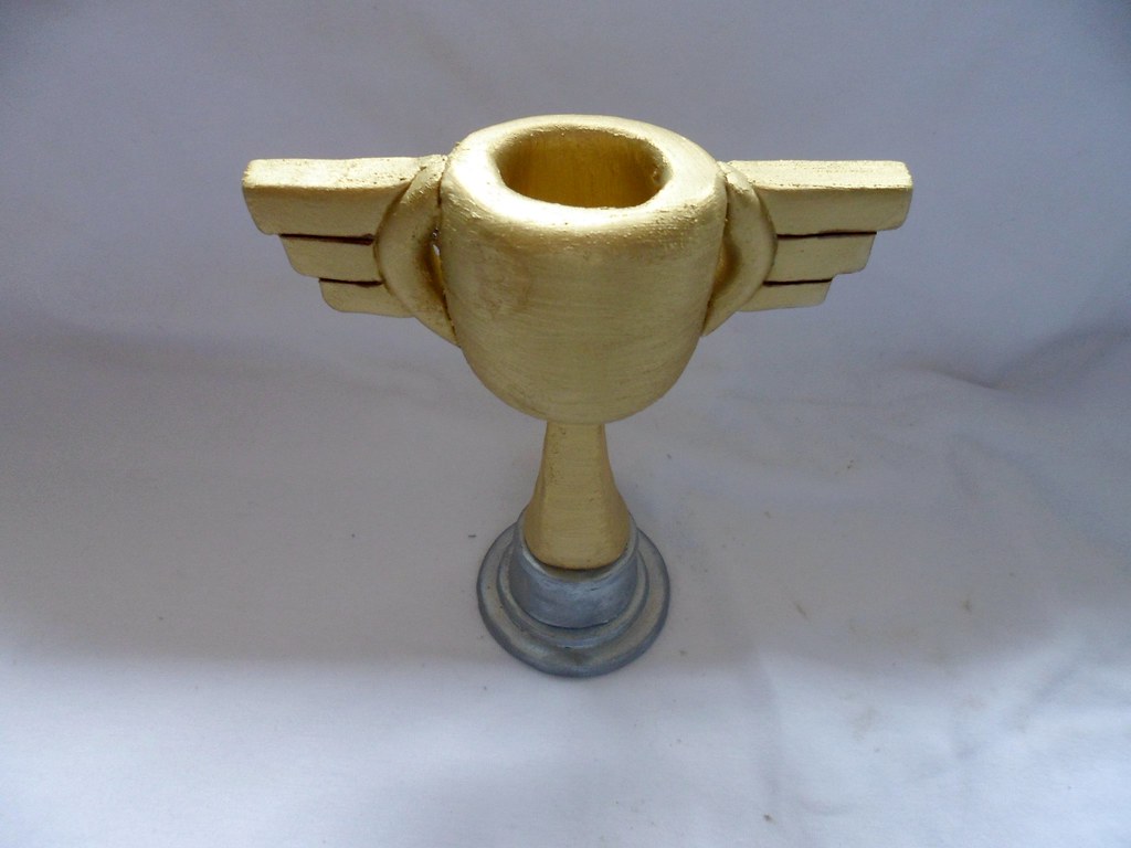 Handcrafted Edible Cake Topper Piston Cup from 'Disney C… Flickr