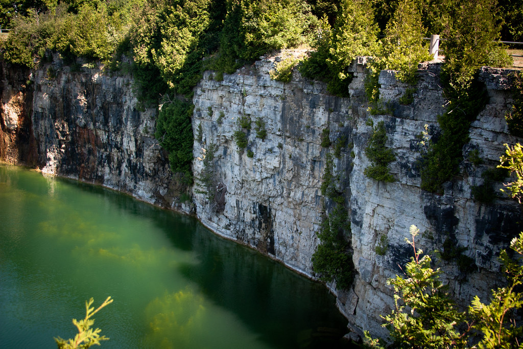 Elora Quarry The Grand River flows through the bottom of t… Flickr