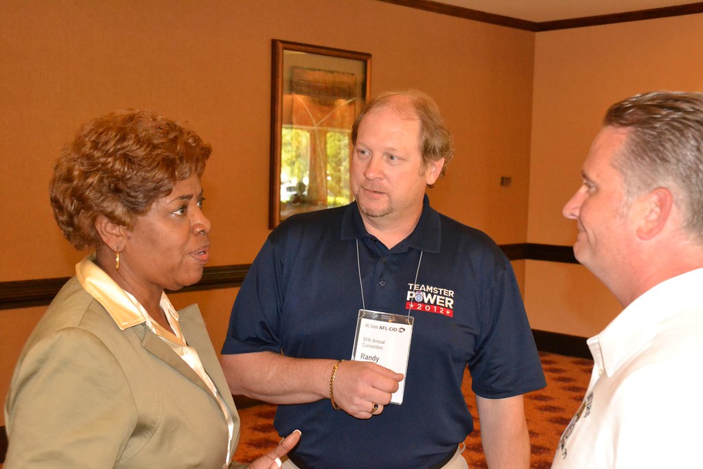 DSC_4731 Linda Coleman, candidate for Lt. Governor, w/dele… Flickr
