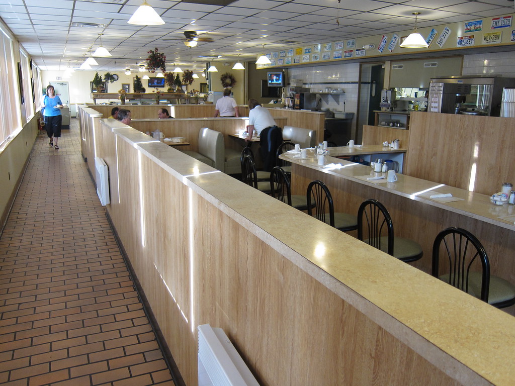 Pine Cone Restaurant, Brooklyn Iowa 92012 16 Restaurant … Flickr