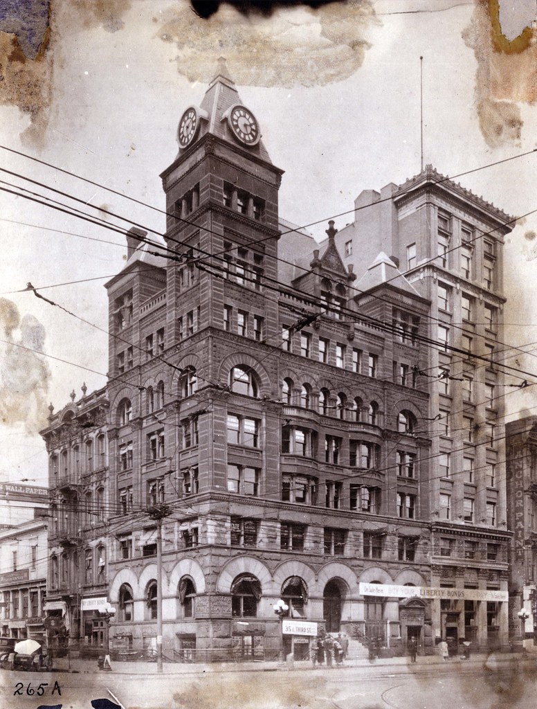 Callahan Bank Building, Dayton, Ohio The Callahan Bank bui… Flickr