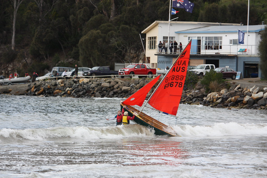 2012_10_06_0948 Kingston Beach Sailing Club Flickr
