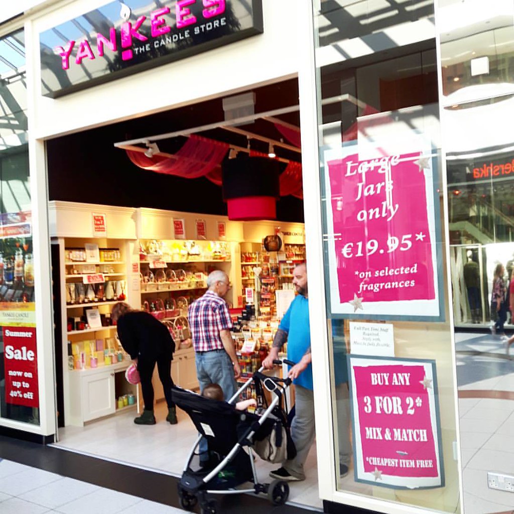 Yankees candle store in Blanchardstown are looking for sta… Flickr