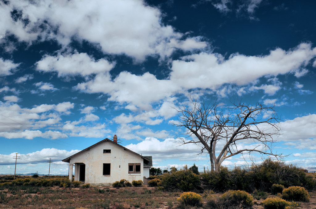 Lund, Utah (+4 in comments) harpazo_hope Flickr