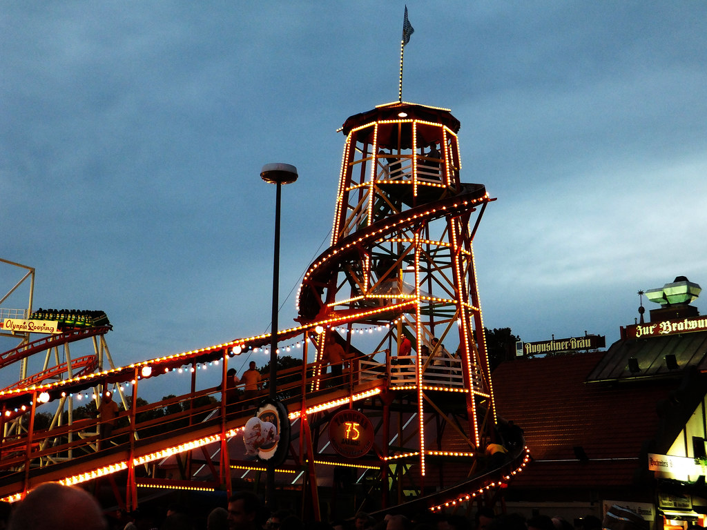 Evening at the Oktoberfest (3) Toboggan Munich en.wikipe… Flickr