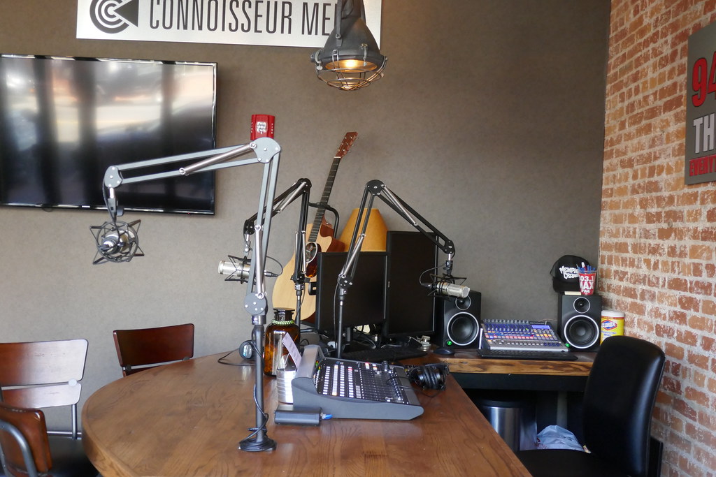 Radio Station Remote Studio New York Ave., Huntington, NY.… Flickr