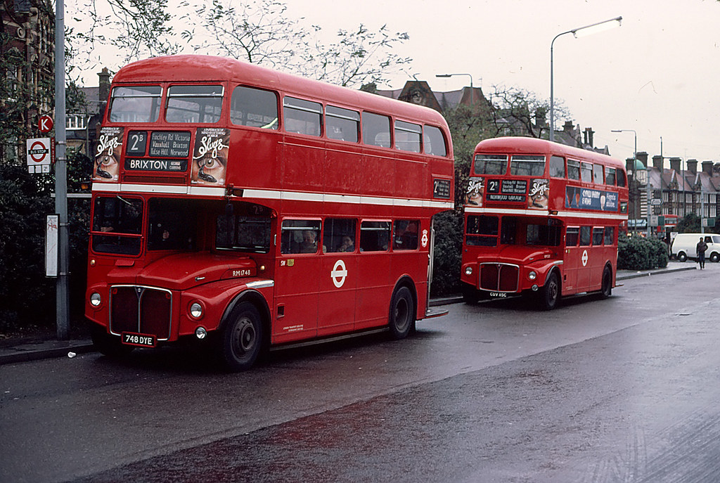 RM1748 (748DYE) & RM2115 (CUV115C) at Golders Green, DEC82… Flickr
