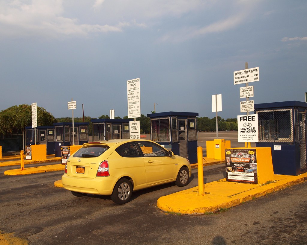 Orchard Beach Parking Lot Entrance, Pelham Bay Park, New Y… Flickr