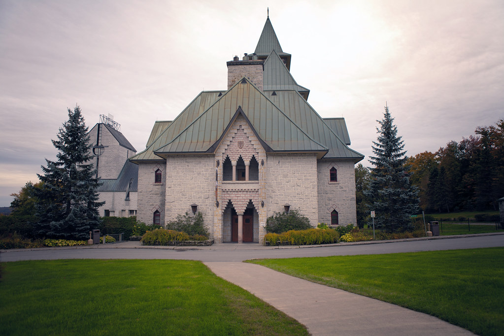 façade de l'abbaye SaintBenoîtduLac SaintBenoîtduLac… Flickr