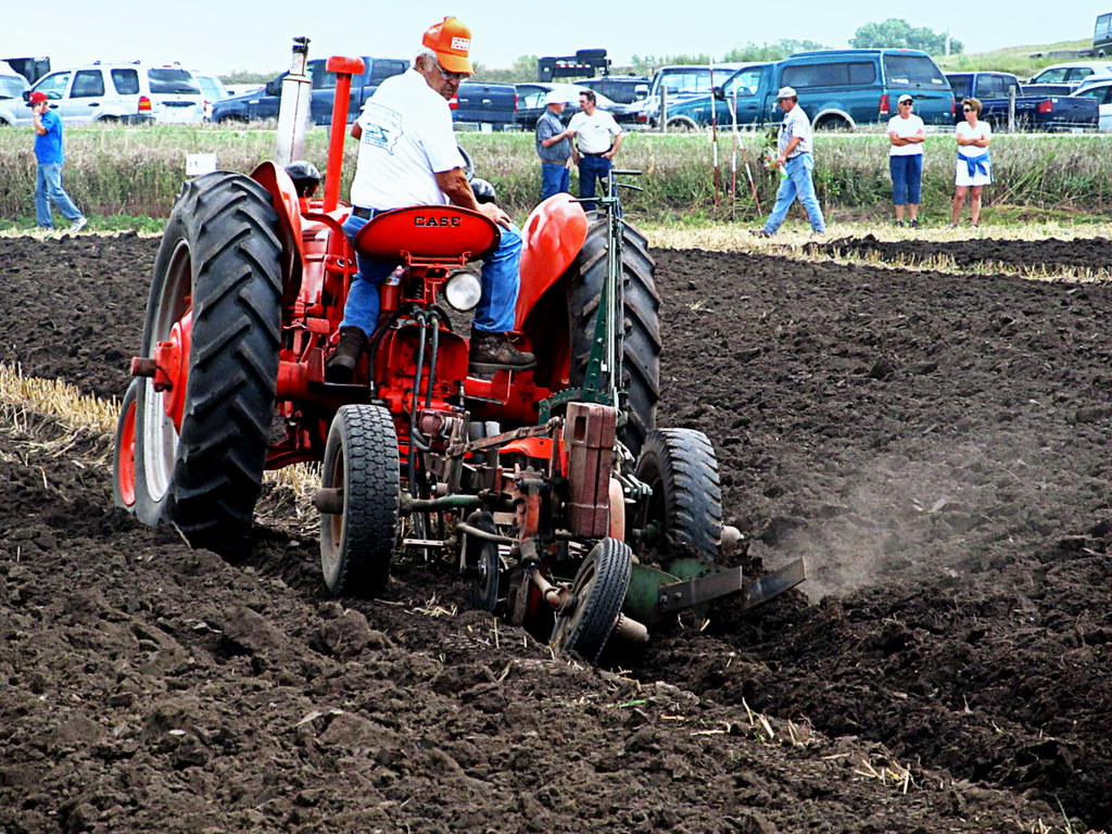 Case Tractor Plowing Gordon Flickr
