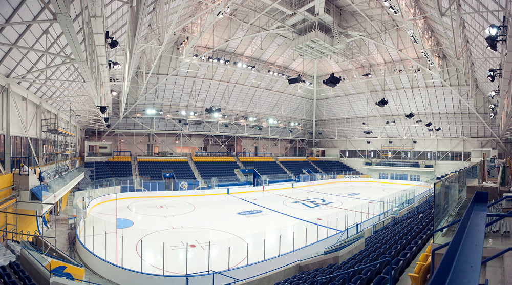 Maple Leaf Gardens 2012 Walked into Maple Leaf Gardens not… Flickr