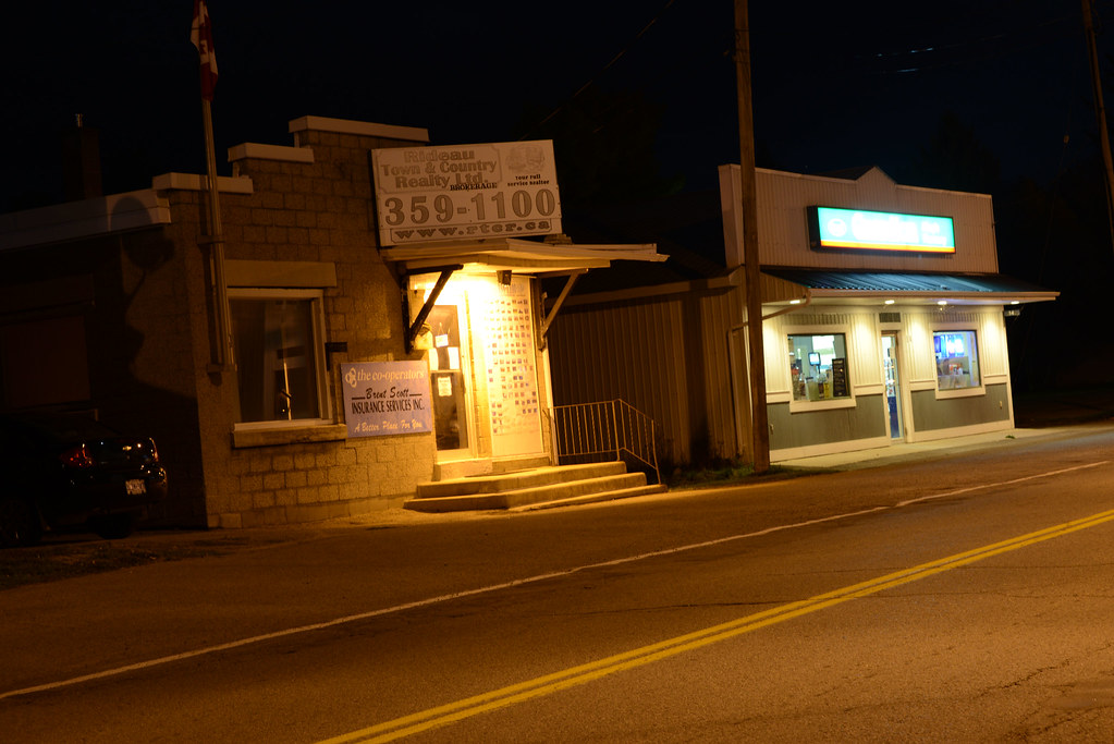 street_photo3_kerr 2 of the 5 stores in Elgin ashleykerr1 Flickr