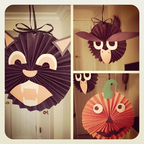 DIY Hanging Halloween Decorations DIY Hanging Halloween De… Flickr
