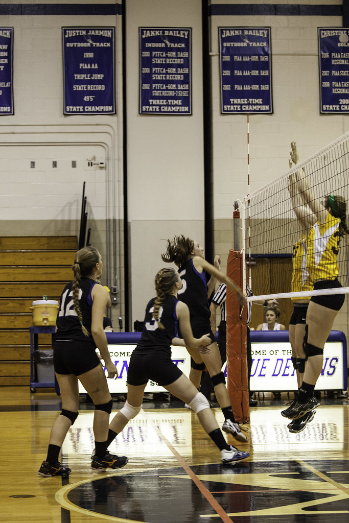 _MG_3126 Square HS Volleyball Sue Gardiner Flickr
