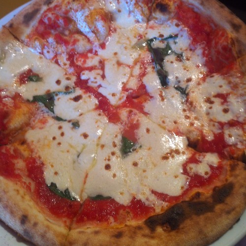 Pizza Margherita Pizza Vita My favorite! (via Foodspotti… Flickr