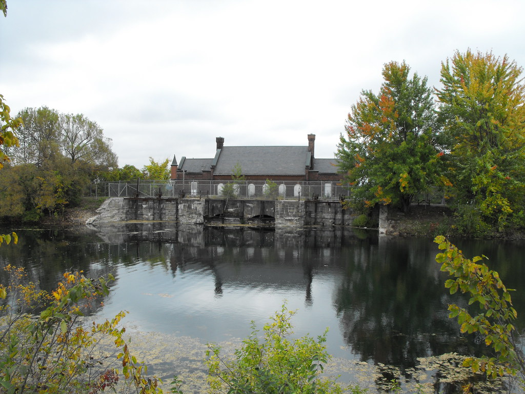 Elevation of Les Coteaux, QC, Canada Topographic Map Altitude Map