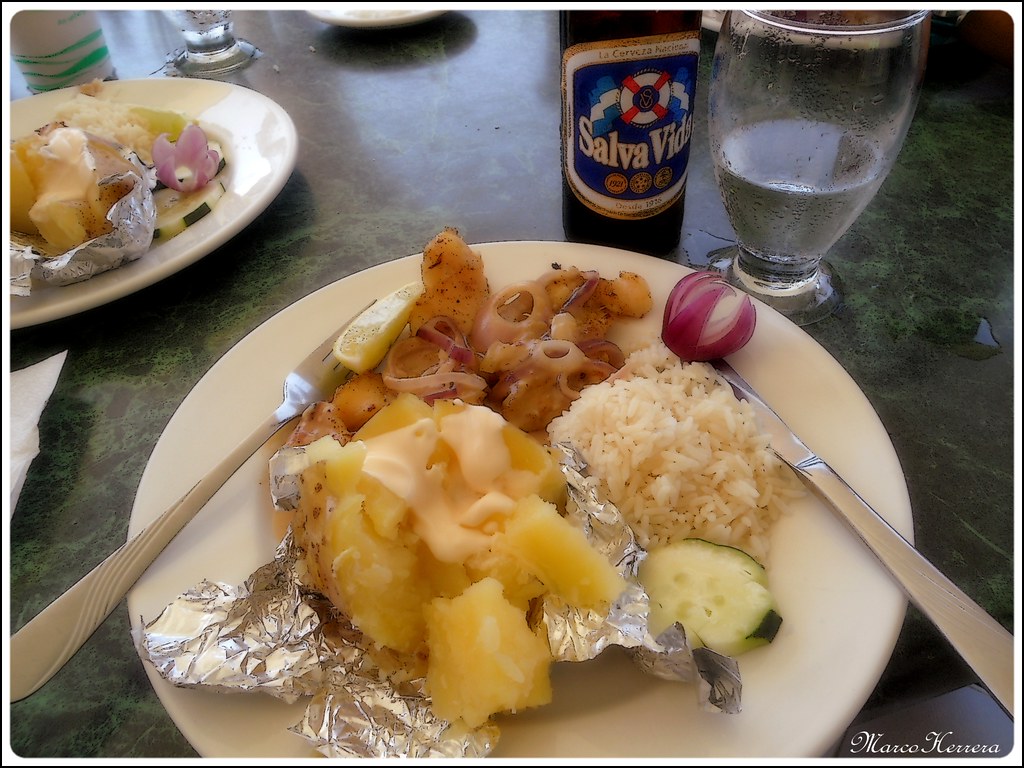 Enjoying the food at Roatan, Bay Island, Honduras MayanSun Flickr