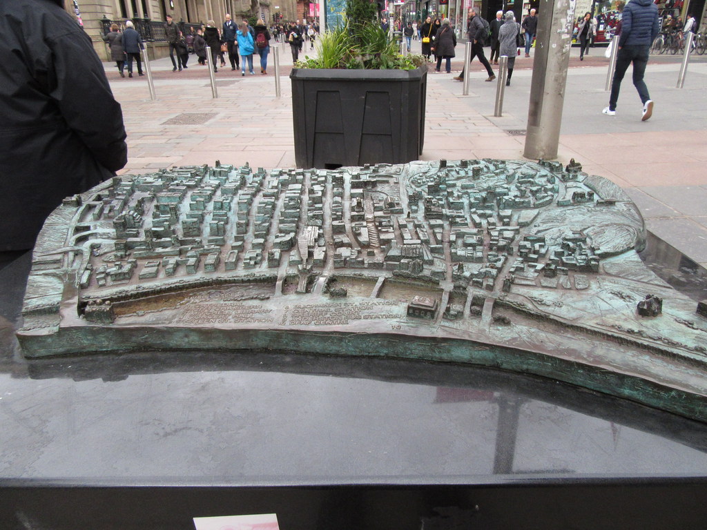 Terrain Map A neat raised relief map of central Glasgow, s… Flickr