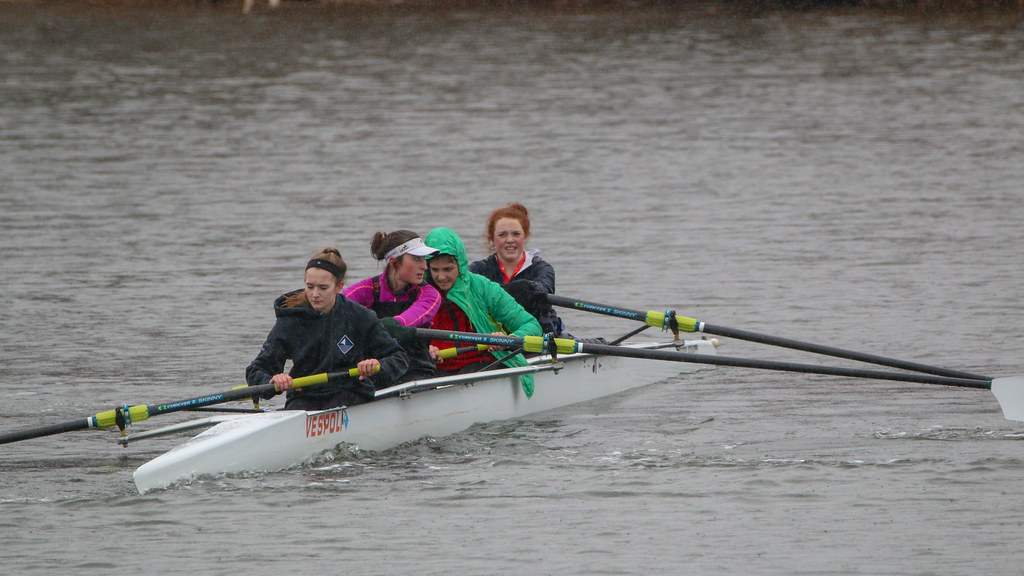 DuxburyHSGirlsRowingGreenHarborRiver431843 Flickr