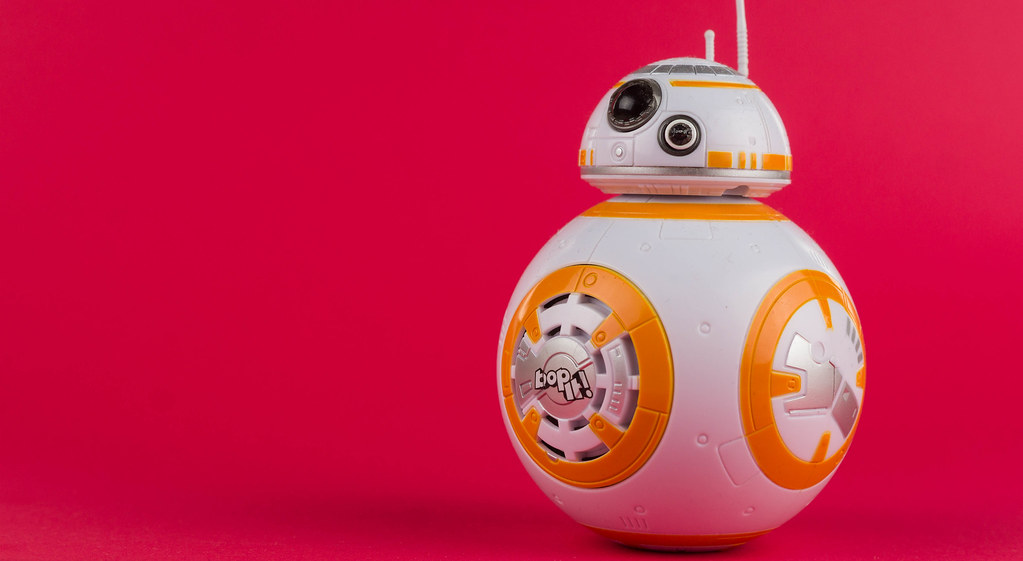 BB8_RED | Oscar Valenzuela | Flickr