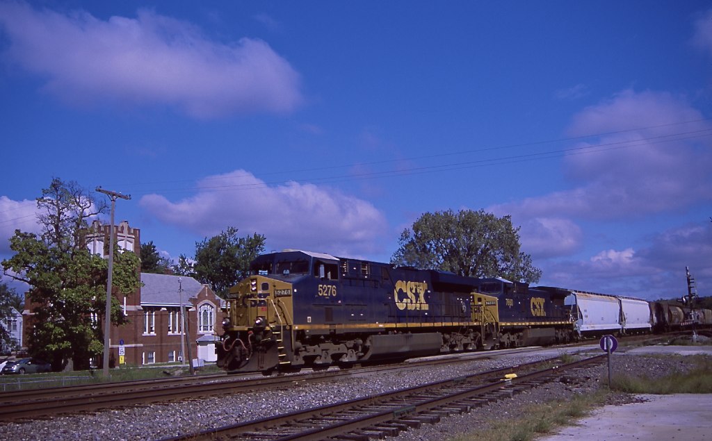 CSX ES44DC 5276 Papineau, IL a photo on Flickriver