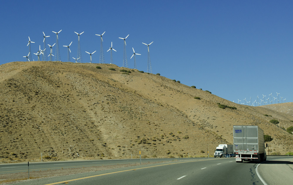Windmills, Barstow to Fresno at Tehachapi Pass 3SC_8491 Robert Neff