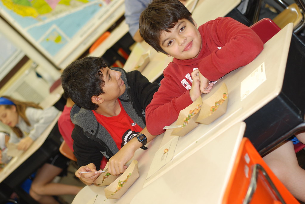 Enjoying Salsa Oyster Adams Bilingual School 6th graders m… Flickr