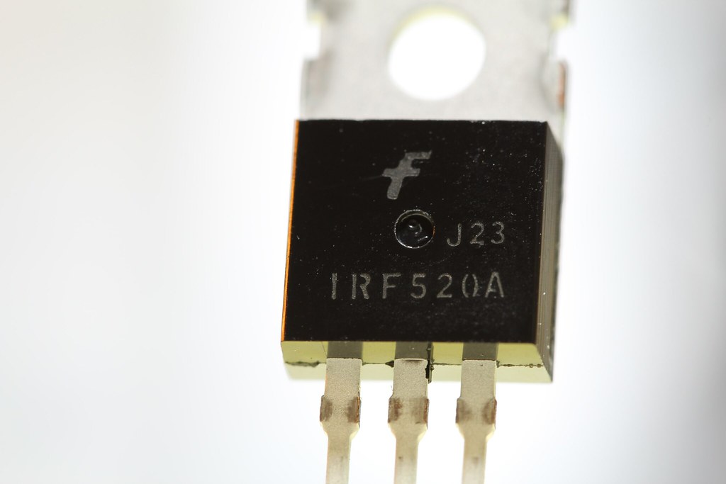 IRF520 MOSFET alsteele Flickr
