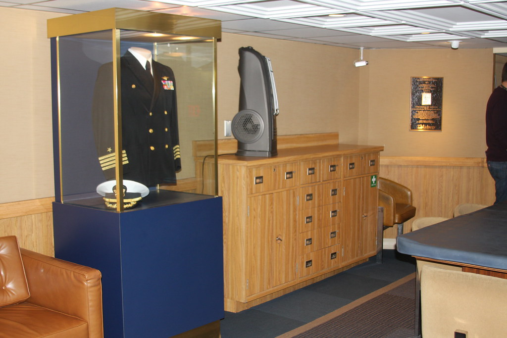 Aircraft Carrier USS Midway CV41 Museum Captains confer… Flickr