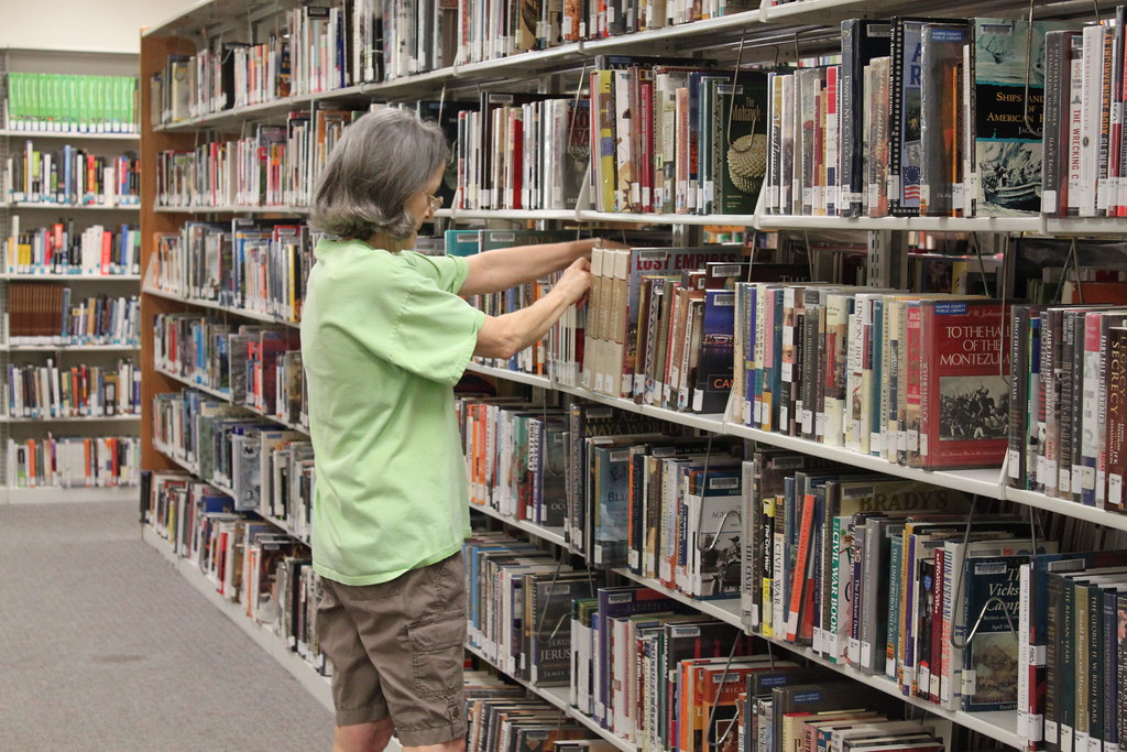 volunteer shelver Harris County Public Library Flickr