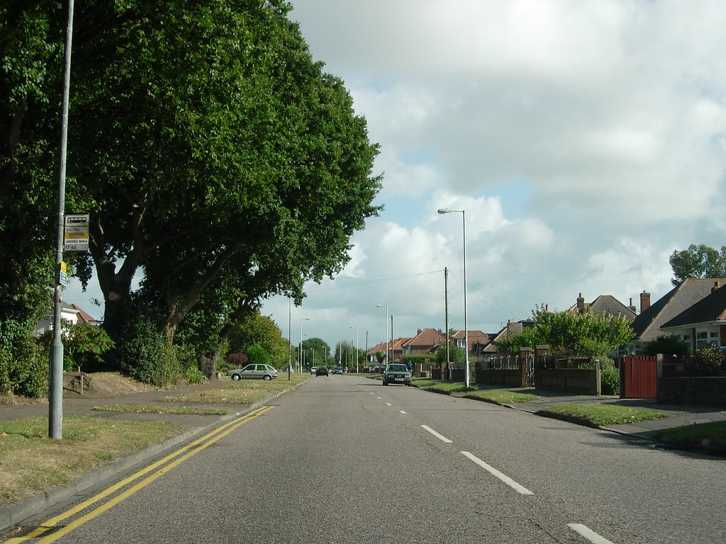 BROADWAY LANE. BOURNEMOUTH. DORSET. SEPTEMBER 2005 Flickr