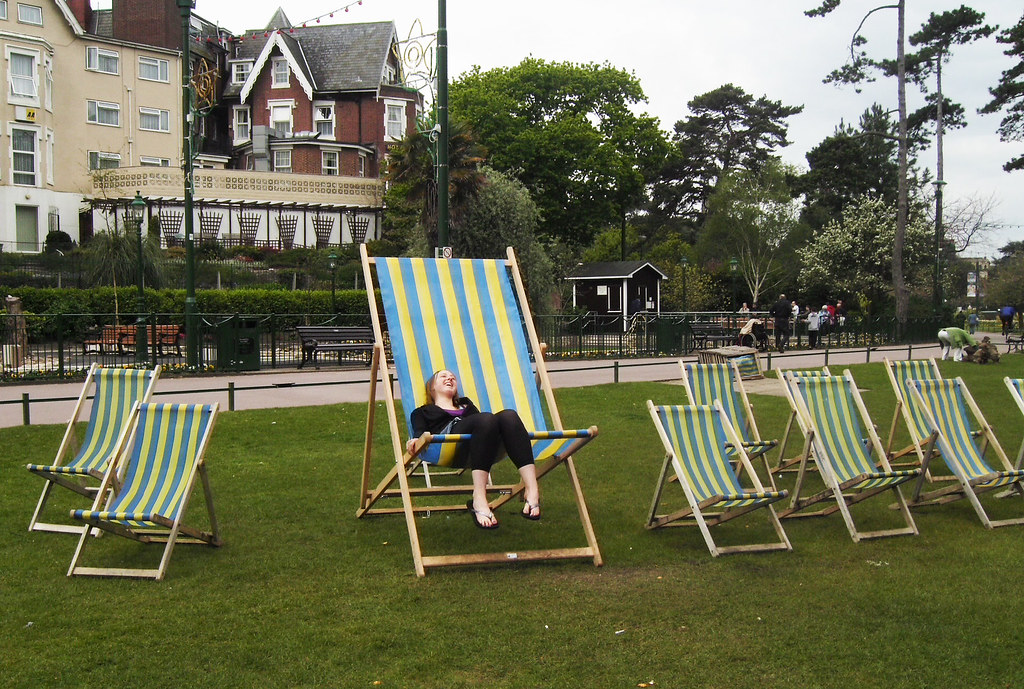 Deck chairs Taken in Bournemouth. A normal sized deck chai… Flickr