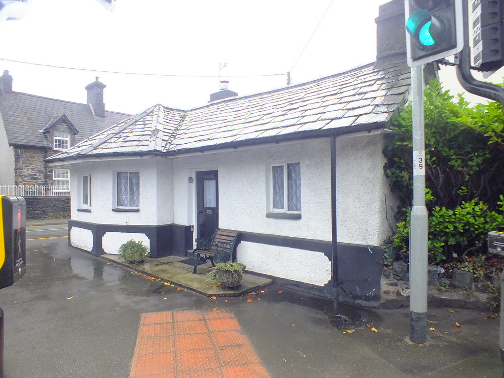 Toll House Llanrwst . The old 18th century Toll House , Br… Flickr