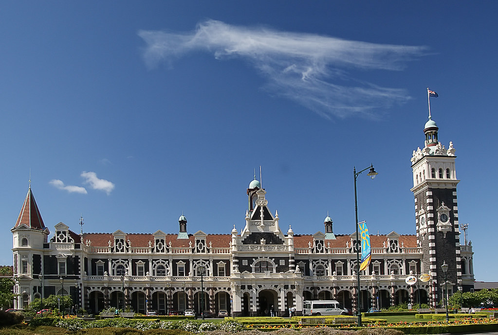 Dunedin Railway Station. Dunedin railway station in Dunedi… Flickr