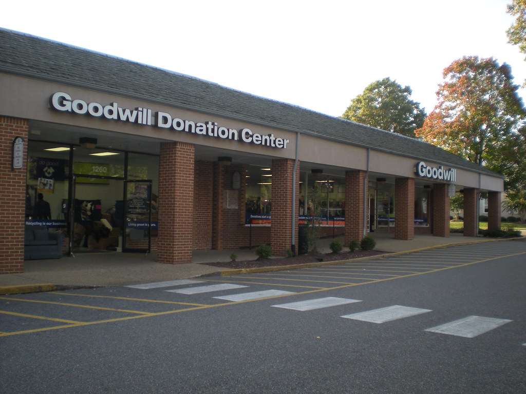 Goodwill a photo on Flickriver