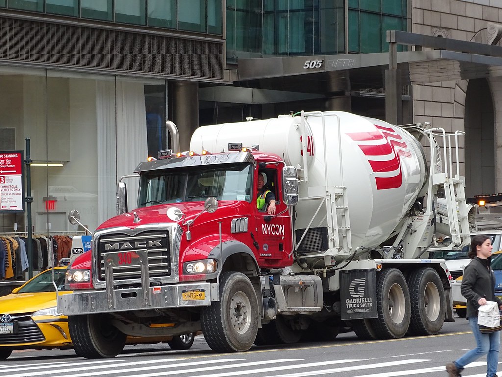 Mack concrete mixer truck from Nycon in New York USA Flickr