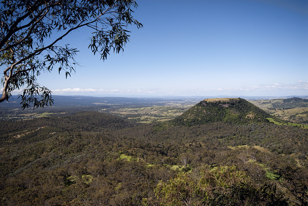 Toowoomba Tabletop Mountain previously known as One Tree… Flickr