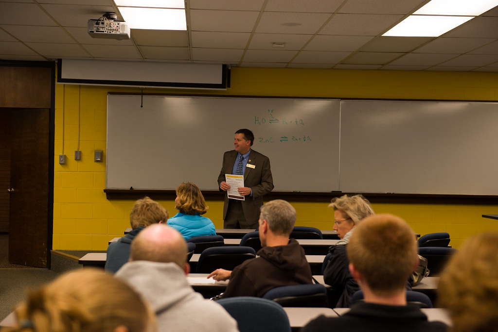 20121027 Family Weekend Engineering Open House3.jpg Flickr