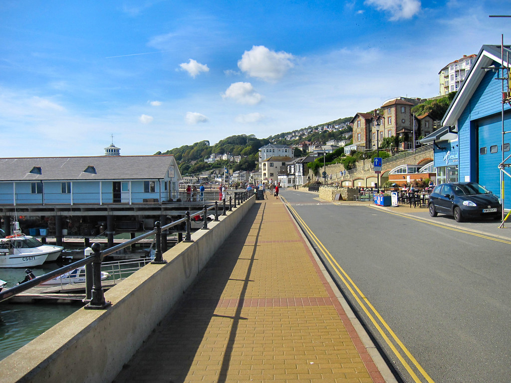 Walking along Ventnor seafront... Taken in Ventnor Bay on … Flickr