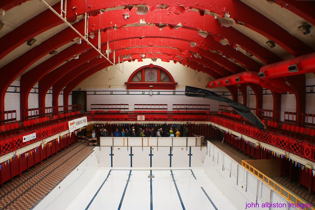 calder street baths 1 johnalbiston Flickr