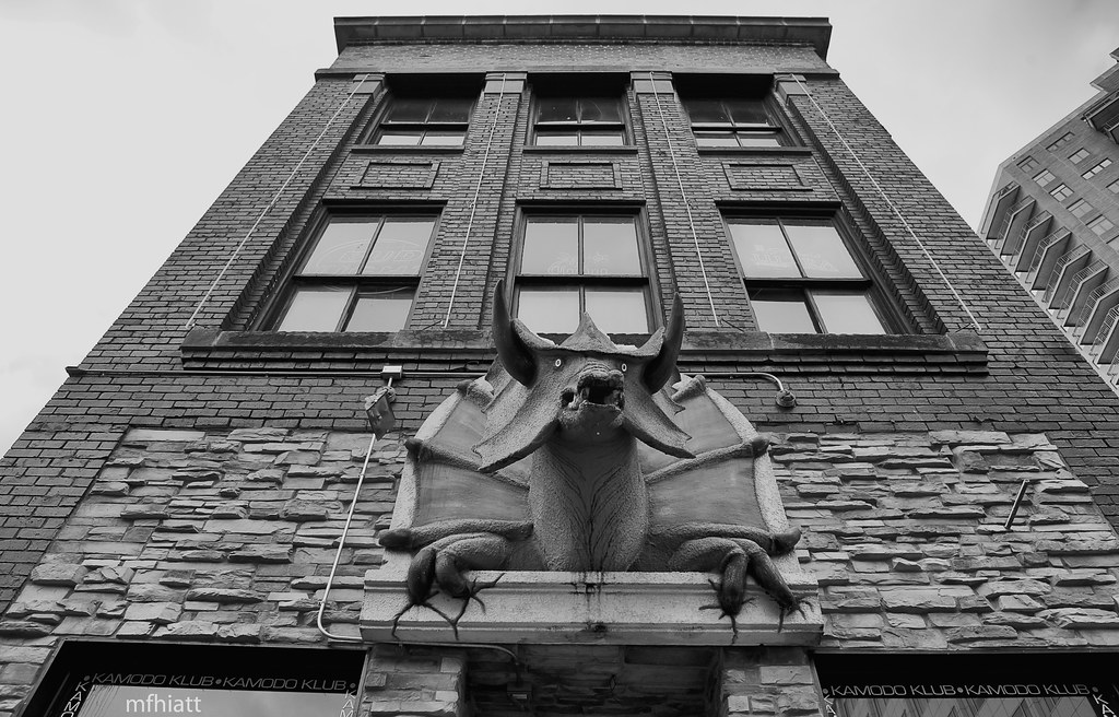 Komodo Klub Detail of the Komodo Club in Downtown Des Moin… Flickr