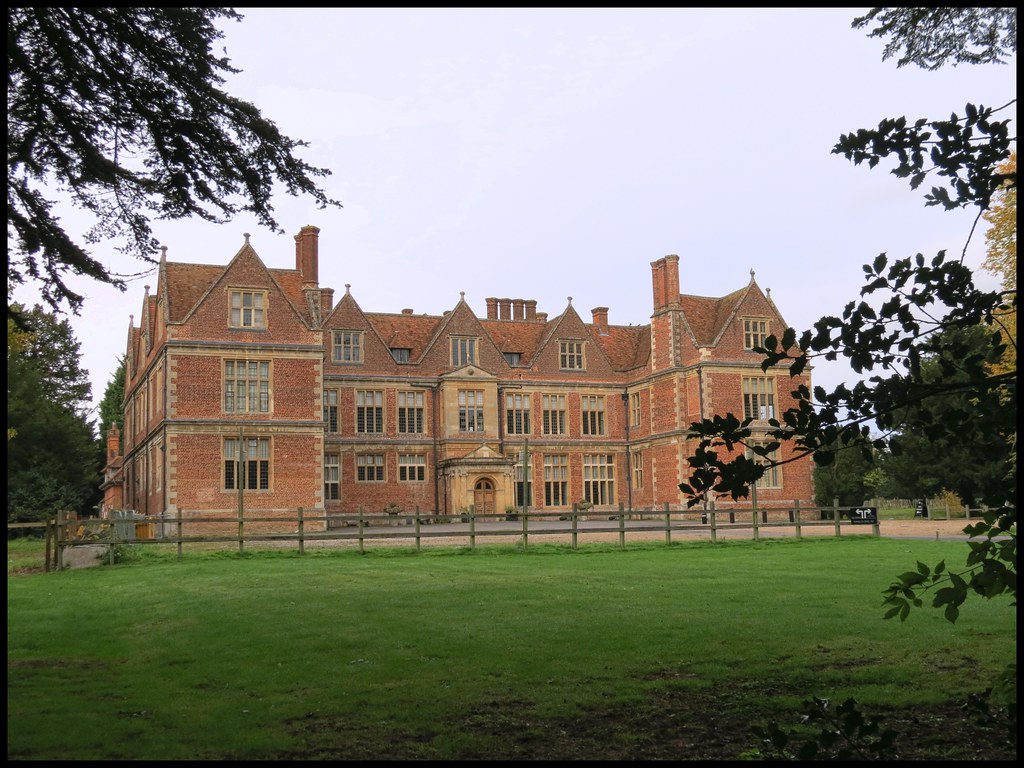 Shaw House Newbury Shaw House was built by the wealthy clo… Flickr