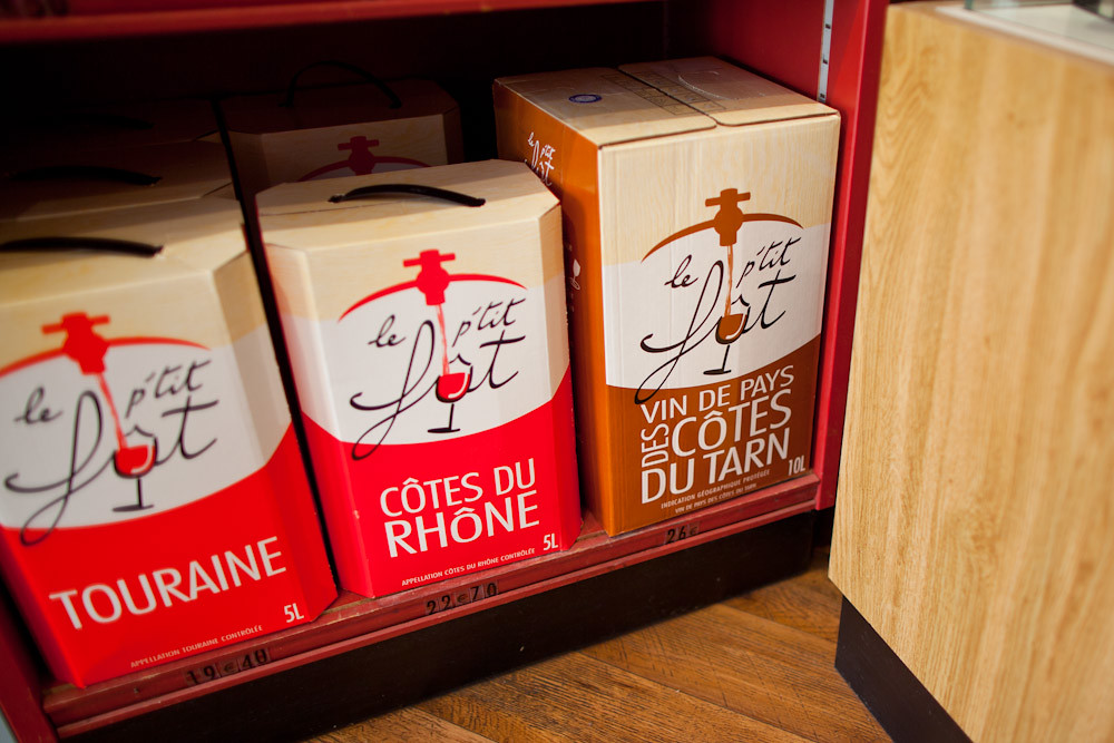 IMG_8566 box wine, 10 liters! Jason Raish Flickr