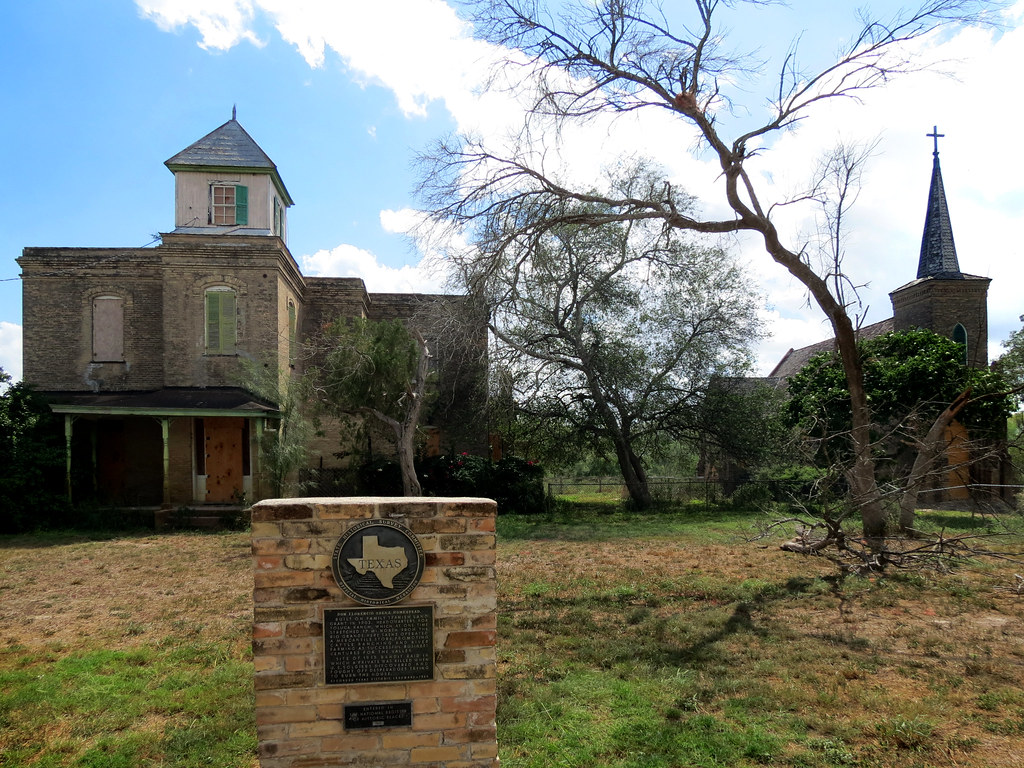 Toluca Ranch House and St. Anthony's Church And the histor… Flickr